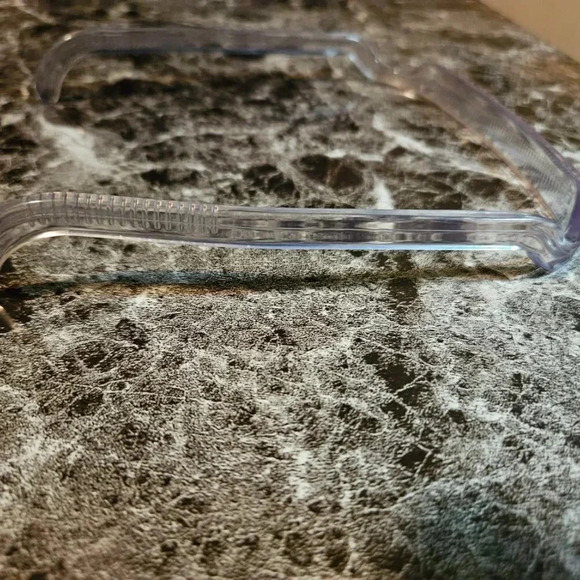 🎁 FREE w/ Purchase |  Clear Sunglasses Frame Shape Plastic Hairband - Picture 7 of 9